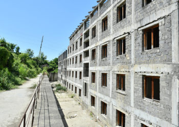 В Сочи 60 незаконных домов подлежат сносу – более 7 тысяч жителей под угрозой