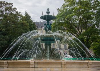 Купание в фонтанах Краснодара теперь обойдется штрафом до 1000 рублей