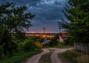 Курортники Краснодарского края возмущены отключением света в разгар сезона