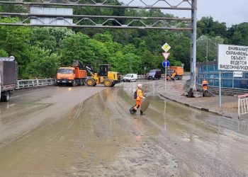 Синоптик Вильфанд назвал дату завершения мощных дождей в Сочи