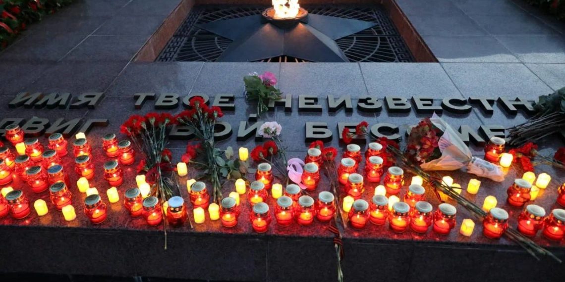 В Краснодаре на рассвете 22 июня прошла акция «Свеча памяти»