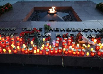 В Краснодаре на рассвете 22 июня прошла акция «Свеча памяти»