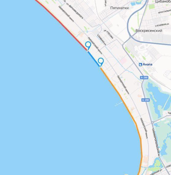 В Анапе спецтехника очистила от мазута уже почти семь километров пляжей