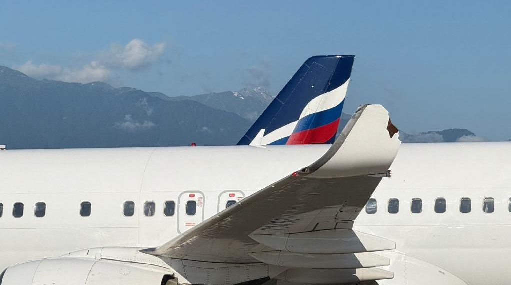 Стали известны подробности столкновения двух самолетов в аэропорту Сочи