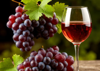 Алкогольный рынок Краснодарского края: производство растёт, а потребление падает