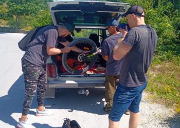 Спасатели Новороссийска помогли велосипедисту, пострадавшему в горах