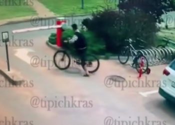 В Краснодаре одноногий мужчина угнал велосипед