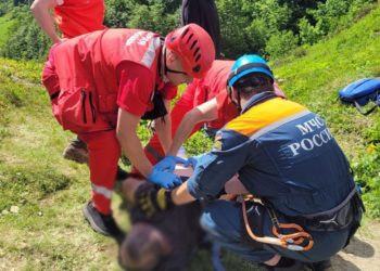 Турист из Калужской области погиб во время похода в горах Сочи