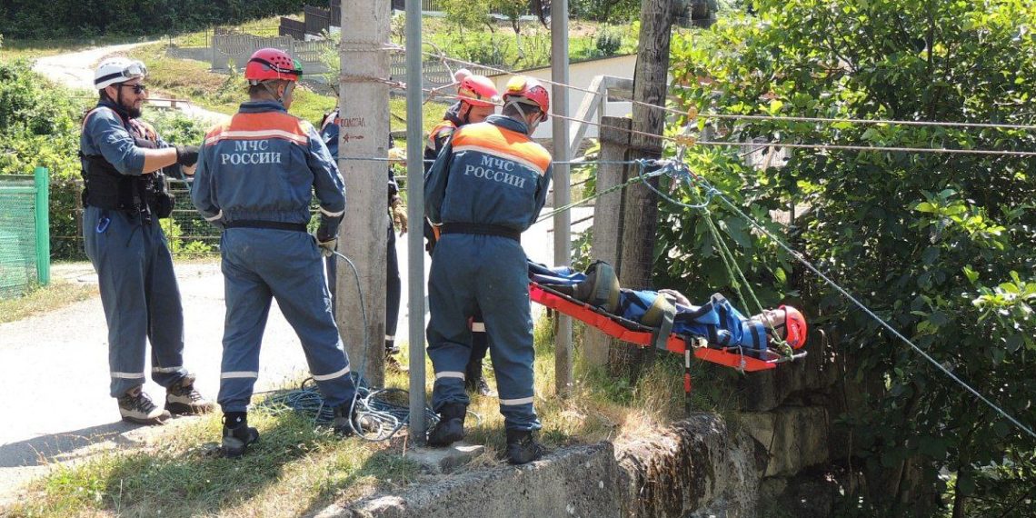 В горах Сочи проверили готовность к ЧС провели учения в Лазаревском районе