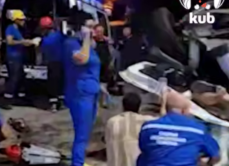 На Кубани грузовая Газель с овощами перевернулась на трассе Сочи — Джубга