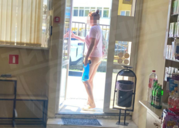 В Сочи простуженная «кормилица» разгуливала по посёлку в трусах