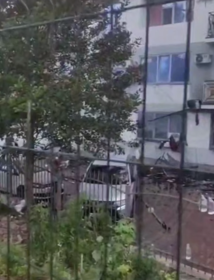 Астраханец спас свой автомобиль от пожара в Сочи, пока горела его квартира