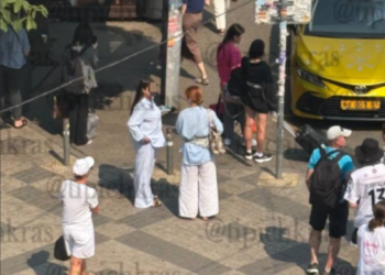 На вокзале Краснодара две женщины годами выпрашивают деньги у пассажиров