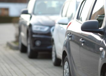 В Краснодаре открылись пять платных парковок с тарифом до 40 руб. в час