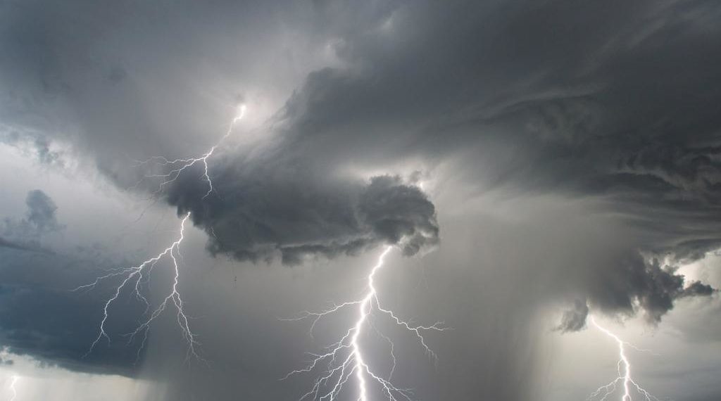 «Ливень, гроза и град»: погода на субботу 12 июля в Краснодарском крае