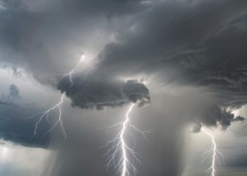 «Ливень, гроза и град»: погода на субботу 12 июля в Краснодарском крае