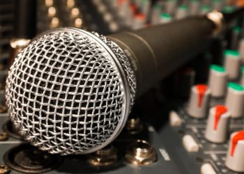 Шоу Лазарева в Сочи вызвало скандал из-за откровенных номеров на сцене