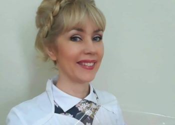 «Они могли не долететь»: кардиолог из Иванова спасла четверых в самолете из Сочи