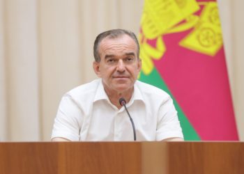 Кондратьев поздравил моряков с Днем Военно-морского флота