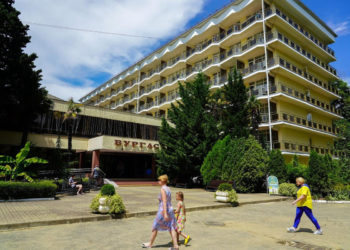 Резкие погодные контрасты прогнозируют на Кубани в пятницу и субботу 18-19 июля