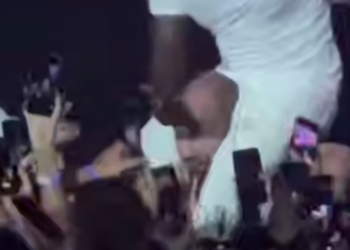 SHOT: охранник требует 10 миллионов за избиение во время концерта Akon в Сочи