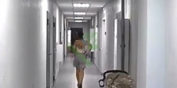 В Краснодаре женщина с ножом пугала своих соседей