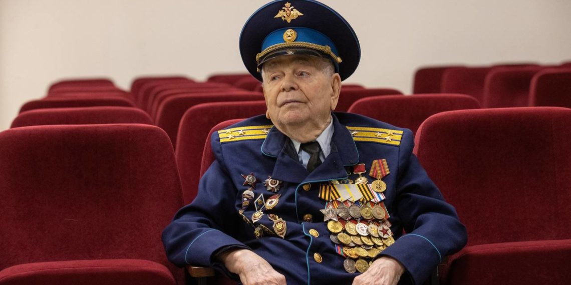 Сегодня ветеран ВОВ из Анапы Сарвар Файрузов отмечает 101-й день рождения