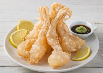 Турист в Сочи пожарил медузу — вот чем закончился его эксперимент