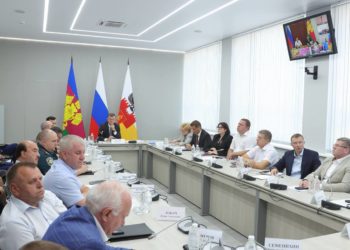 На школьные линейки в Краснодаре смогут прийти не все родители