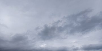 «Стены тряслись, машины визжали»: около 10 взрывов потрясли города Кубани