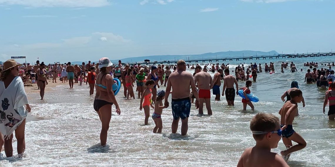 Идеальную для пляжного отдыха погоду передают в понедельник 18 августа на Кубани