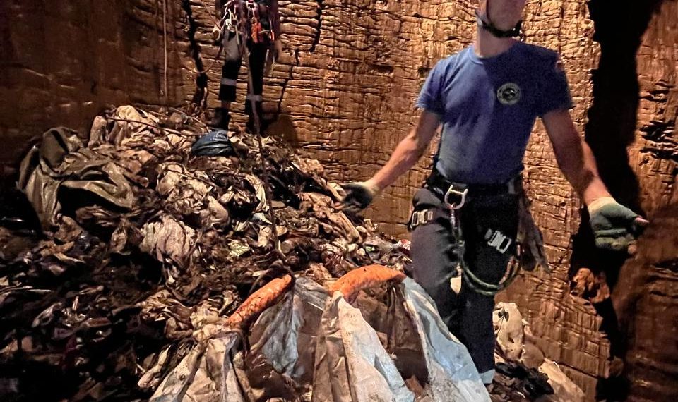 В Сочи работы по расчистке пещеры Бережного приостановлены из-за опасных условий