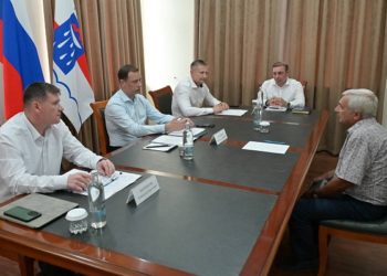 Глава Сочи Прошунин обсудил с жителями Лазаревского района насущные проблемы