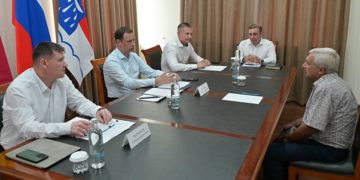 Глава Сочи Прошунин обсудил с жителями Лазаревского района насущные проблемы
