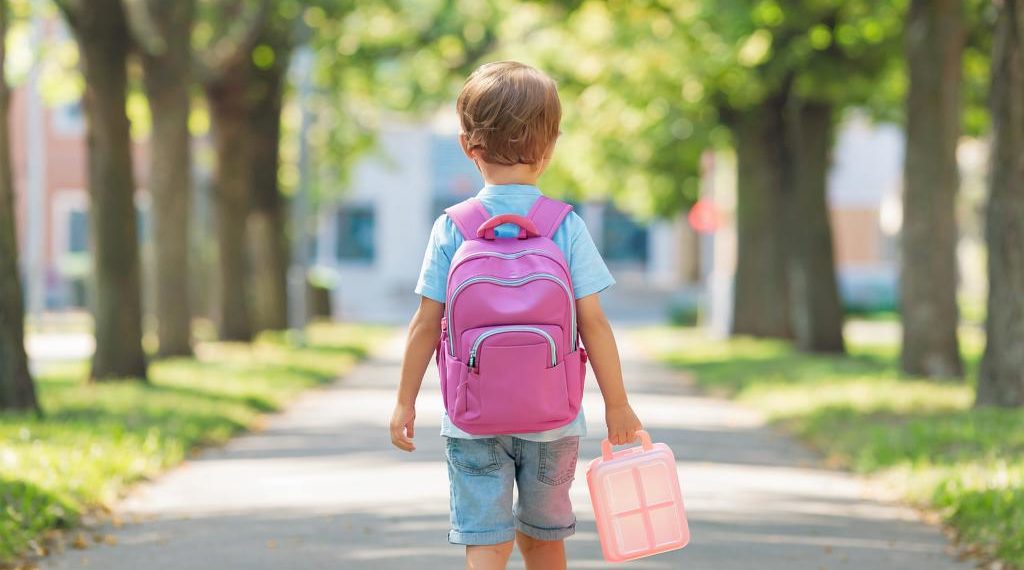 Полиция Сочи предупредила родителей об ответственности за прогулы детей