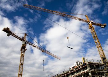 Прошунин: в Сочи строят семь школ и детский сад в 2025 году