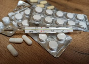 Жители Краснодара бьют тревогу из-за подозрительной аптеки на улице Котлярова