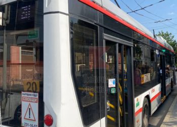 В Краснодаре новые троллейбусы с кондиционерами оказались бесполезными в жару