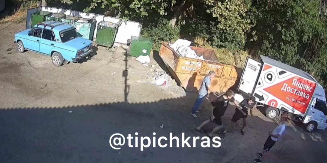 В Краснодаре черные грузчики избили мужчину в ответ на замечание