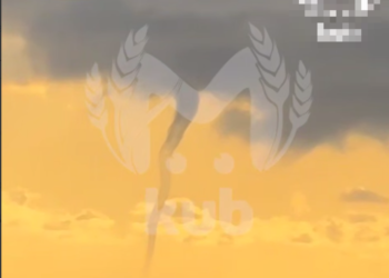 Смерчи над морем сняли на видео в Сочи вечером 9 сентября