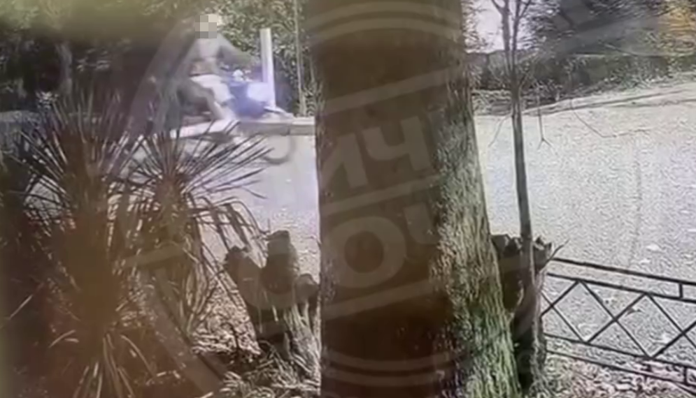В Сочи велосипедист «свернул шею» шлагбауму