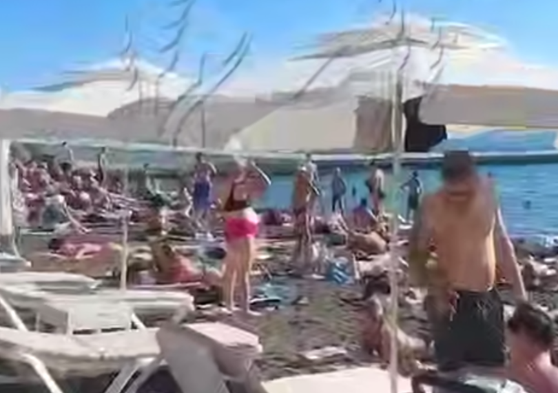 «Бздыхи уплОтили»: отдыхающие вернулись на пляжи Сочи во время угрозы БЭК