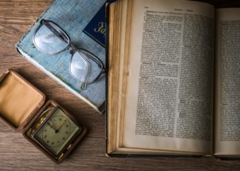 В одной из школ Сочи родители возмущены ранним началом уроков с 7:25