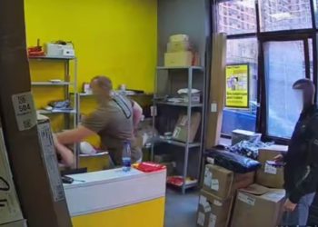 В Краснодаре покупатель жестоко избил сотрудницу ПВЗ