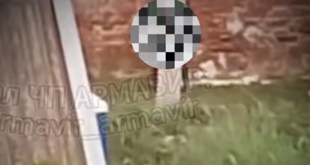 На Кубани извращенец занимался самоудовлетворением на глазах у школьников