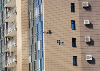 Власти опубликовали фото атаки БПЛА на Новороссийск днем 24 сентября