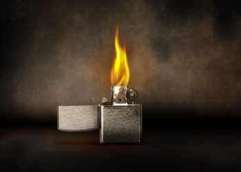 Житель Кубани пытался сжечь машину после ссоры с продавщицей