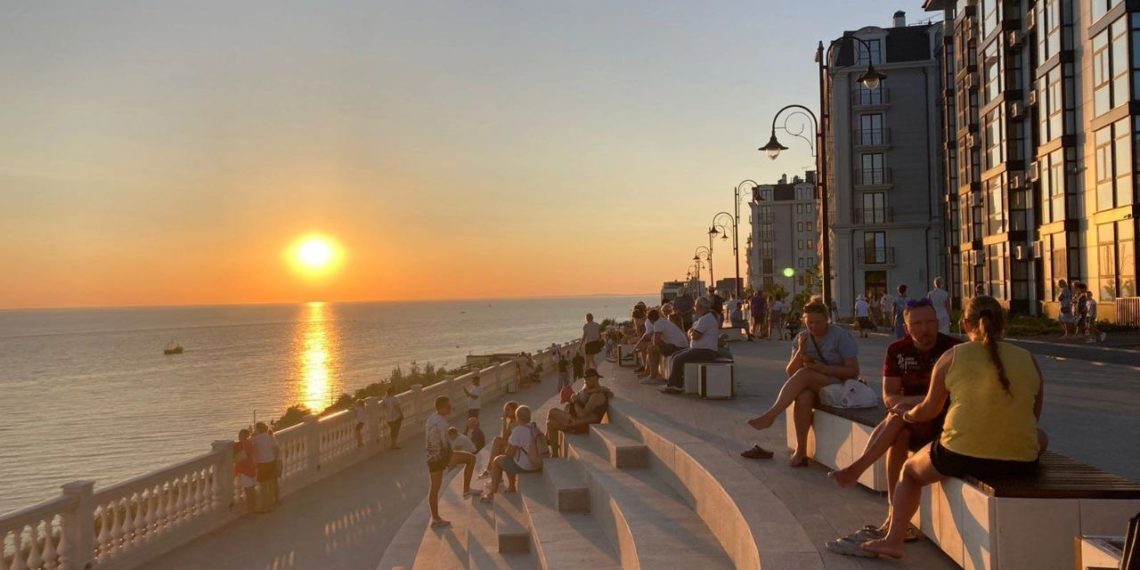 Краснодарский край ожидает до трех миллионов туристов за бархатный сезон