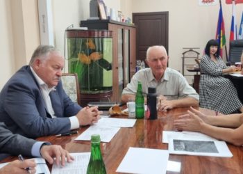 Константин Затулин обсудил с жителями Белореченского района поддержку бойцов