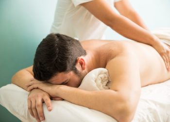 В Краснодаре раскрыта сеть салонов массажа прикрывающая организацию проституции